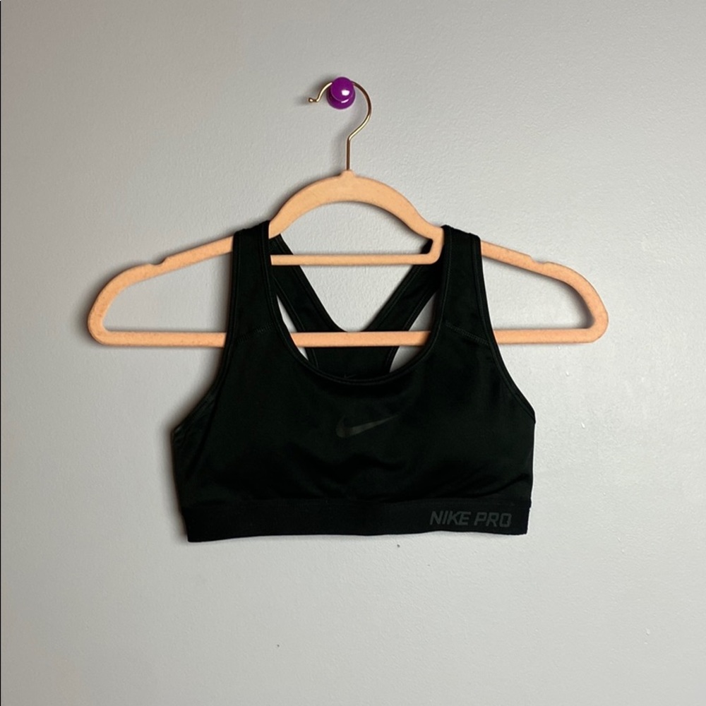 Nike sports bra black